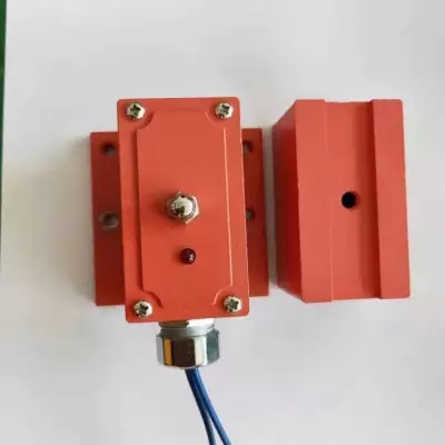 ZM30-3082DJ三線PNP光電傳感器|ZM30-3082ND三線光電開關